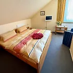Hansen Auf フェーマルン